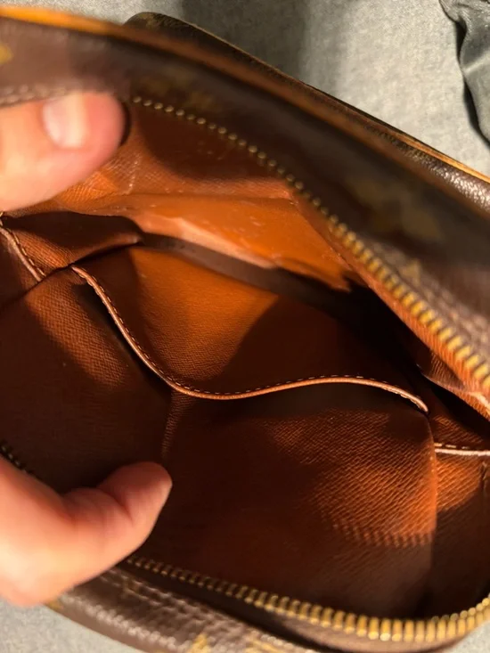 Louis Vuitton Monogram Mini Crossbody Bag (Vintage) unisex - Picture 9 of 16